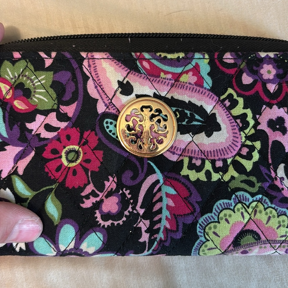 Floral Wallet - Picture 2 of 3